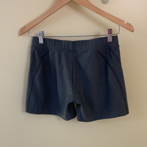 Under Armour Heatgear shorts - Picture 2 of 4